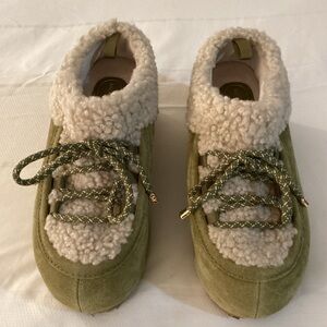 Moon Boot x GUEST IN RESIDENCE EVX Chalet Mules in Brown